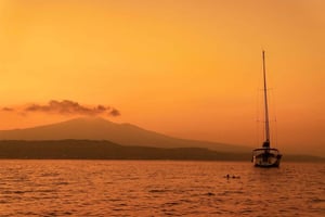 Catania: Auringonlaskun purjehdusretki ja sisilialainen aperitiivi