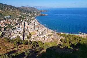 Чефалу: частная пешеходная экскурсия по археологическому парку Ла Рокка