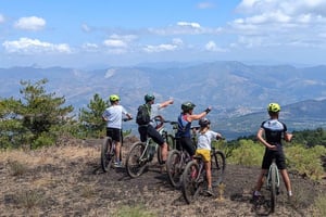 Erkunde den Ätna mit einem erfahrenen E-Bike-Guide