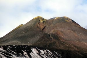 De Catânia: Visita ao Etna até à base das crateras do cume