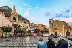 Fra Catania: Dagstur til Taormina, Isola Bella og Castelmola