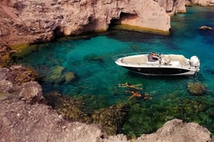 Depuis Messine, excursion privée en bateau sur la côte est et Scilla