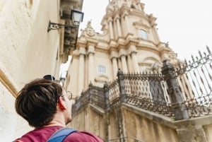 Zwiedzanie południowo-wschodniej Sycylii z inspektorem Montalbano