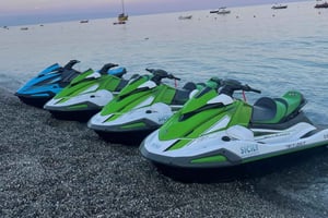 Wynajem skuterów wodnych w Letojanni