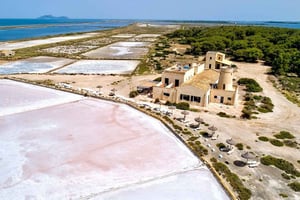 Marsala: Wellness i de lyserøde saltpander med aftensmad
