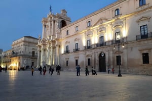 Ortygia: wycieczka tuk-tukiem, historyczne zaułki, mitologia i widoki