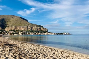 Palermo-ervaring: Monreale, Catacombe e Mondello con Cibo