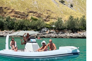Palermo: passeio de barco entre enseadas e águas cristalinas com um skipper experiente