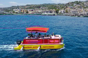 La Riviera de los Cíclopes desde Catania en barco