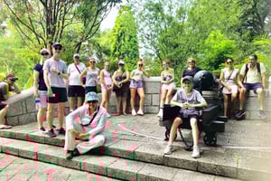 Singapore 2,5 tunnin kävelykierros: Graves, Guns & Battles