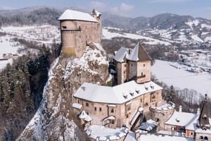 Zakopane: Castelo de Orava e pátio exterior A beleza da Eslováquia