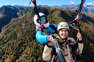 Bohinj: lot tandemowy paralotnią nad jeziorem Bohinj