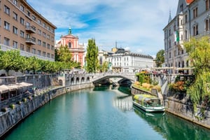 De Viena: excursão privada de um dia a Ljubljana e ao lago Bled