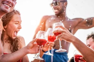 AMALFI COAST: PRIVATE CRUISE 6h CAVES BEACHES & SNORKELING