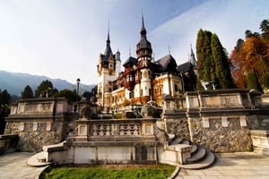 Bucharest: Dracula's Castle, Peles Castle & Brasov Old Town