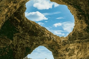 Comino: Popeye Cave Boat Tour with Snorkeling