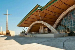 Из Рима: храм Падре Пио и Грот Святого Михаила