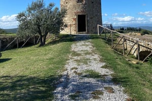 Lucignano: escursione guidata con visita alla fortezza