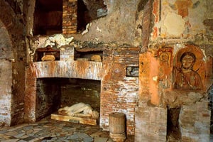 Rome Catacombs Underground Small Guided Tour with Transfer