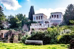Roma: Accesso all'Arena del Colosseo e tour guidato di Roma Antica