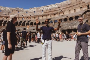 ローマ：コロッセオ、アリーナ、古代都市の小グループツアー