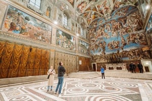 Vatican: Intimate Sistine Chapel Tour at Exclusive Hours