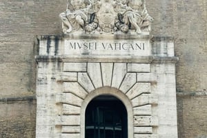 Vatican Museums Private Tour with Basilica Fast-Track Entry