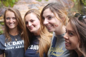 Sydney: Blue Mountains Tour with Wildlife Park & Waterfalls