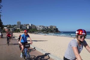 Betagende Manly Beach cykel- og guidet krydstogt i solnedgangen