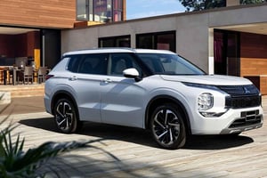 Transfer lotniskowy premium na zachodnie przedmieścia