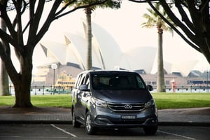 Sydney: City and Bondi Beach Private Luxury Half-Day Tour