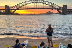 Sydney: passeio de caiaque ao pôr do sol com vista para a Ópera