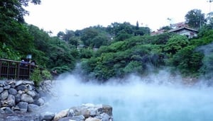 Hot Spring Street, Xingyi Road