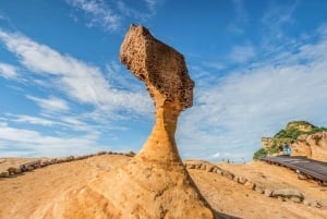 Private Full-Day Northern Taiwan Tour by Car from Taipei