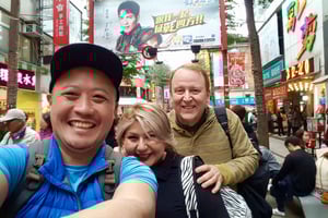 Taipei: Private Highlights & Hidden Gems Tour with a Local