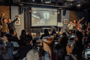 Taipei: tour del quartiere di Zhongshan con spettacolo comico