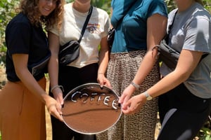 Arusha: Kaffeetour, Kochkurs und Verkostung lokaler Speisen.