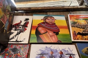 ダルエスサラーム：アート＆リズムツアー（博物館入場券付き）