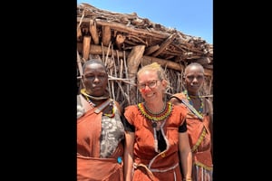 LAGO EYASI: UM DIA COM OS HADZABE