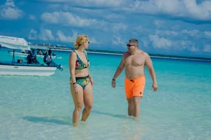 Mnemba Atoll: delfintur og snorkling