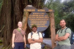 Kilimanjaro-vuoren päiväretki Machame-reitin kautta, ei piilokuluja