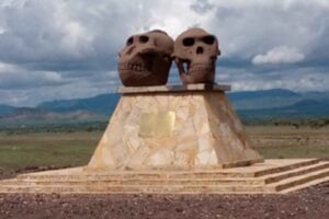 Ngorongoro: incredible Olduvai Gorge Day Trip