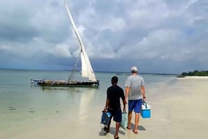 Pemba: Schnorcheltour zur Njau-Insel mit Mittagessen und Getränken