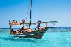 Safari blue: Päiväretki, snorklausta, valkoinen hiekkasärkkä, mereneläviä