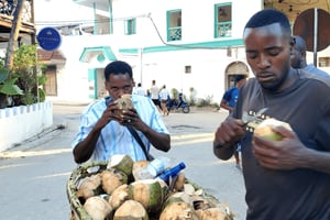 Zanzibar: Tour gastronômico guiado de comida de rua com degustações