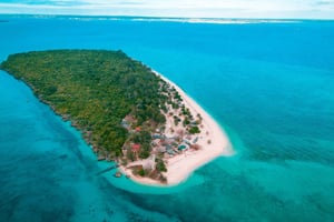 ザンジバル : ストーンタウンからバウェ島シュノーケリング半日コース