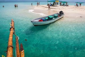 ザンジバル：監獄島とナクペンダ半日ツアー