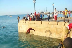 Zanzibar: Jozani-bos, vlindencentrum en dorpsrondleiding