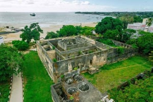 Zanzibar: Mtoni Palace Museum and Monument Guided Tour