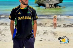 Zanzibar: Tazari Village-wandeltour en dhowcruise bij zonsondergang